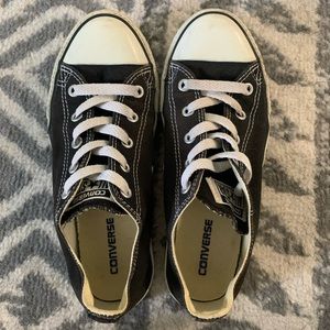 Black converse